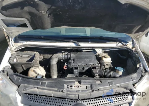 2015 Mercedes-Benz Sprinter 2500 из США, поврежденный, VIN WD3PE8DC6FP114128